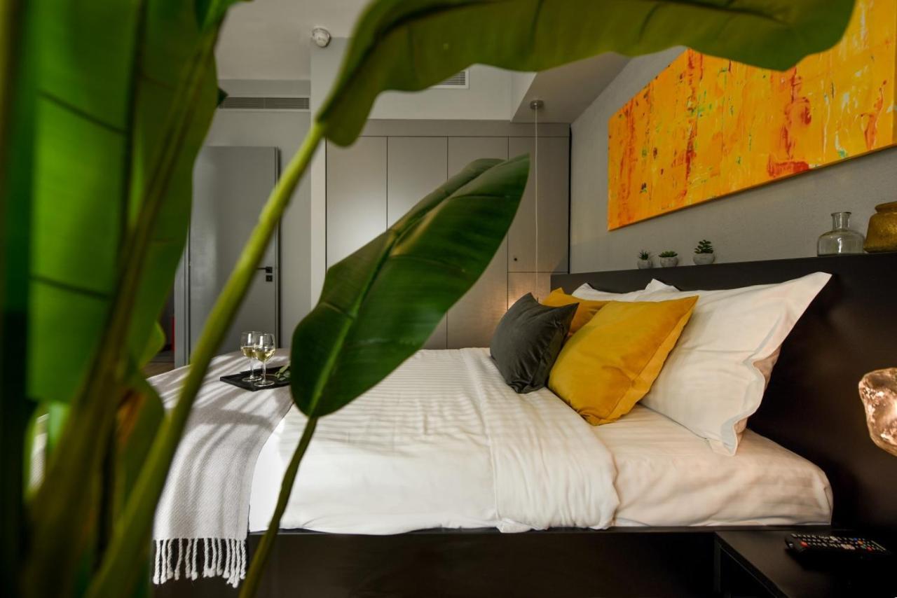 Luxury Apartment Near Radisson Hotel - Wall Projector & Modern Design Bucareste Exterior foto