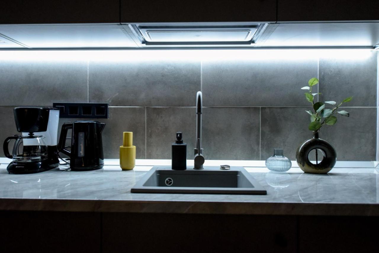 Luxury Apartment Near Radisson Hotel - Wall Projector & Modern Design Bucareste Exterior foto